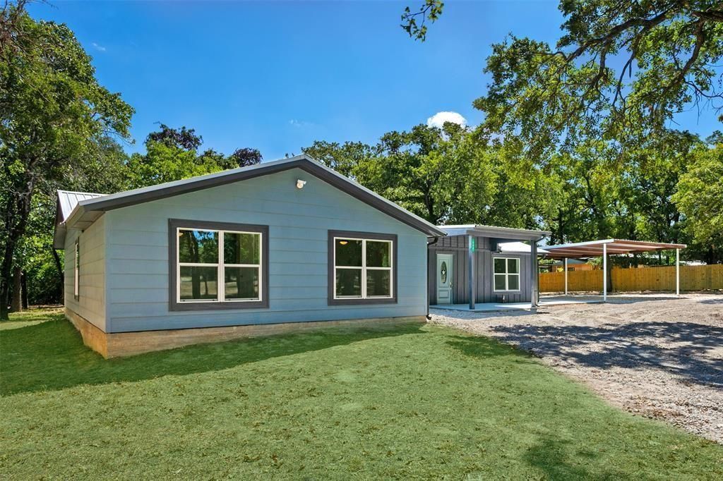 333 Northwood Cir, Rockdale, TX 76567 Main Photo