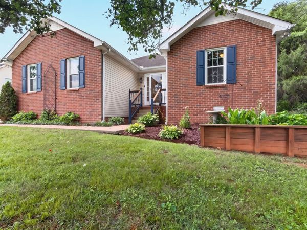 3125 Kerrybrook Dr, Murfreesboro, TN 37129