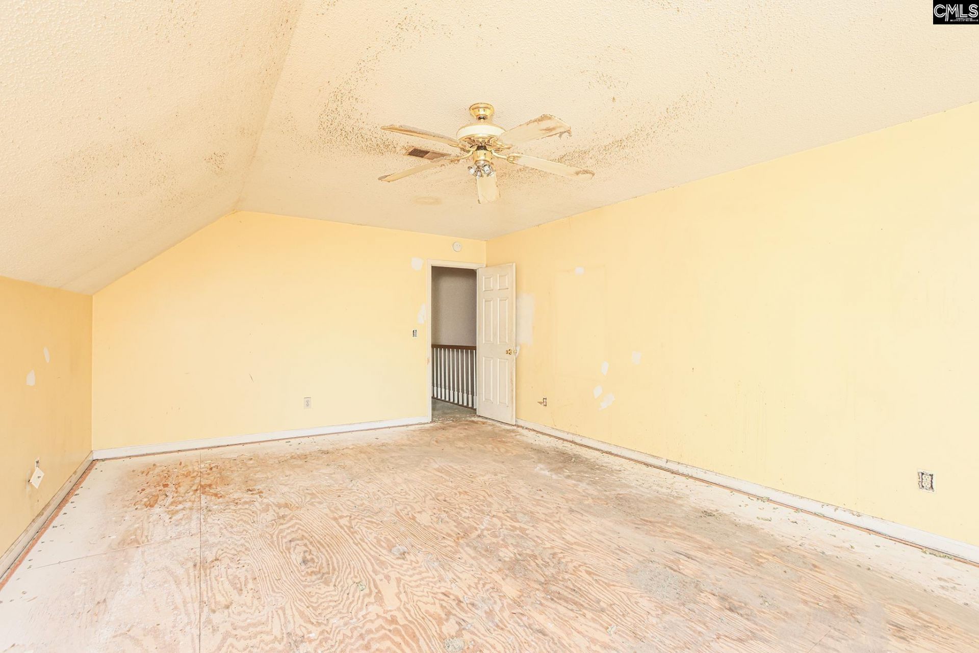 417 Saddlebrooke Road  Photo 11