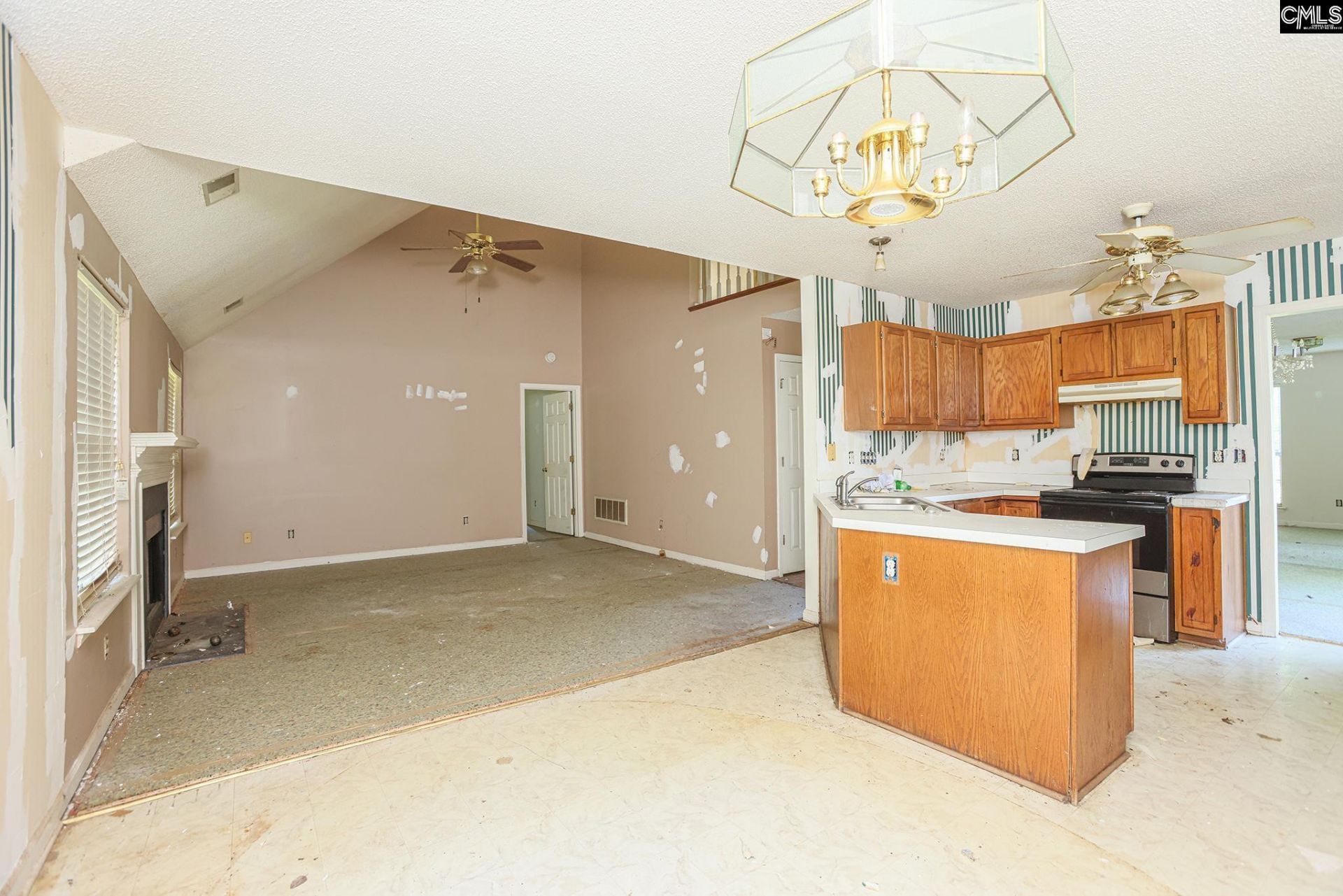 417 Saddlebrooke Road  Photo 24