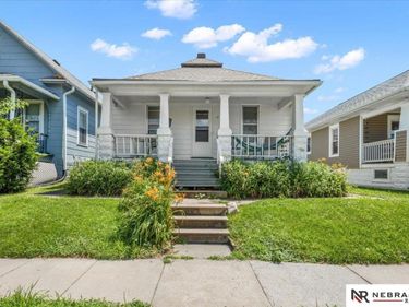 1027 Charleston Street, Lincoln, NE 68508