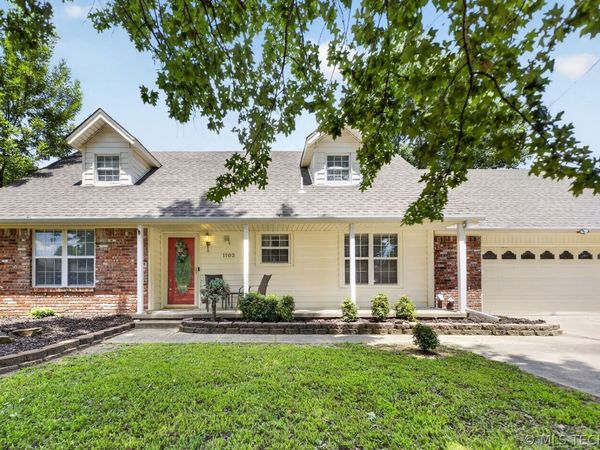 1102 W 20th Street , Claremore, OK 74017