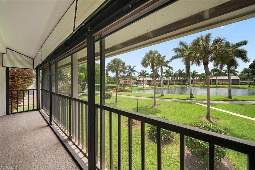 195 Cypress Way E, Unit 8, Naples, FL 34110 Photo