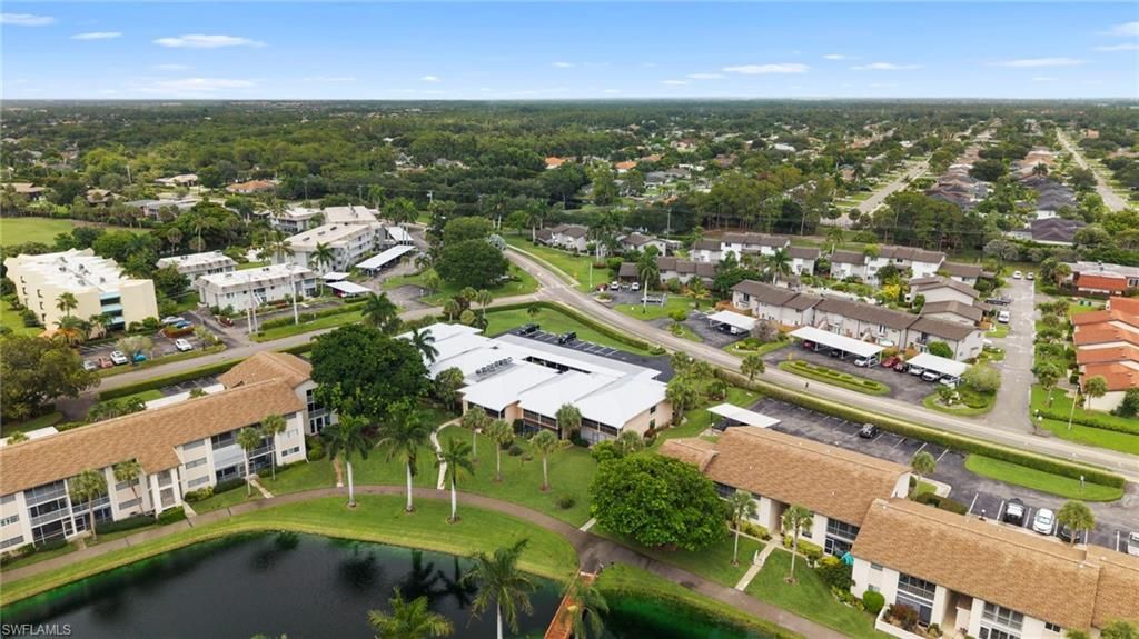 195 Cypress Way E, Unit 8, Naples, FL 34110 Photo