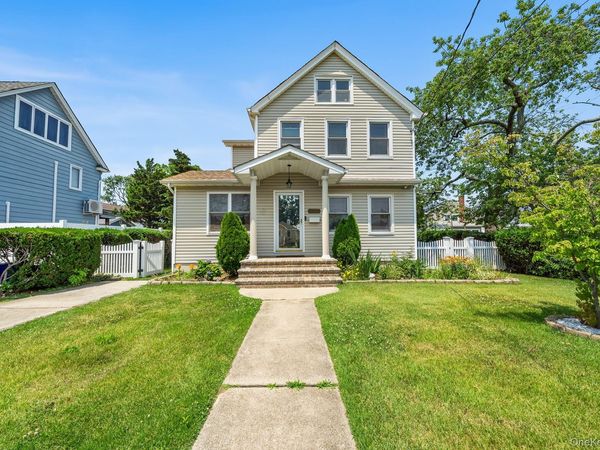 1047 Cornwell Avenue , Baldwin, NY 11510