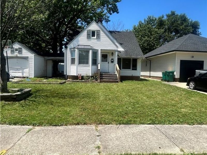 5356 Beechwood Avenue, Maple Heights, OH 44137 Photo 3