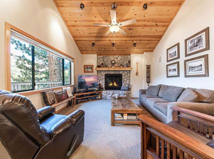 15486 Donner Pass Road, Unit #17, Truckee, CA 96161 Photo
