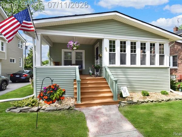34 Moser Place, Mt. Clemens, MI 48043