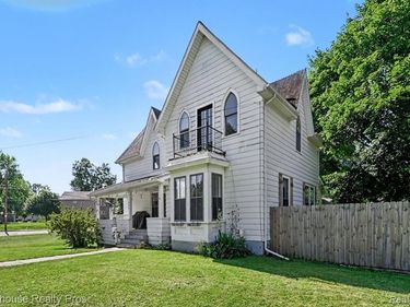 405 W Jefferson Street, Grand Ledge, MI 48837