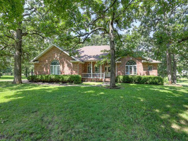 620 Parkwood Drive , Mt Vernon, MO 65712