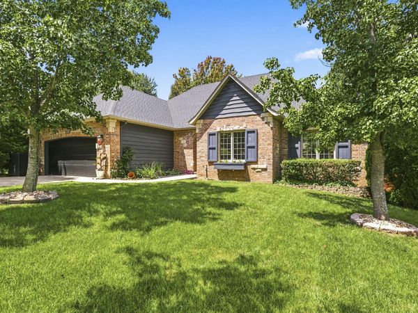 5593 S Michigan Avenue , Springfield, MO 65810