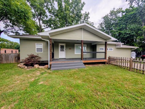 201 E Paydon Street, West Plains, MO 65775