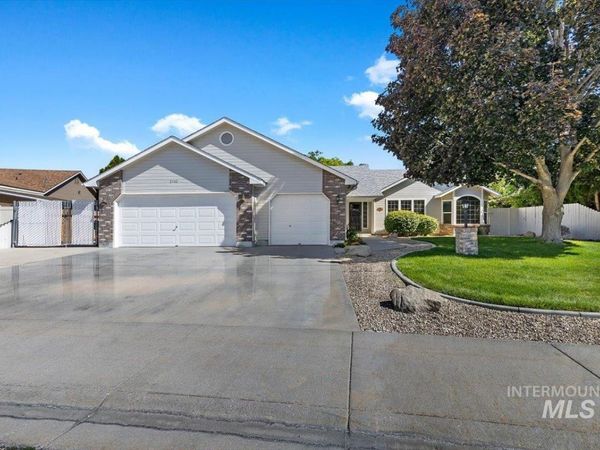 2142 W Lasher, Meridian, ID 83646
