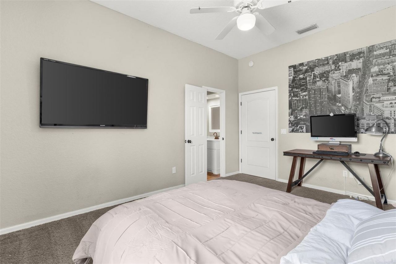 5804 Thoreau Place, Lithia, FL 33547 Photo