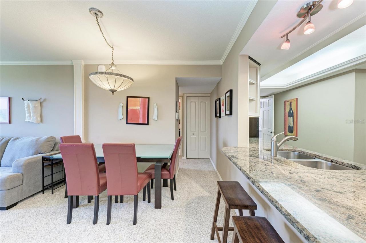 5700 Escondida Boulevard S, Unit 506, Saint Petersburg, FL 33715 Photo