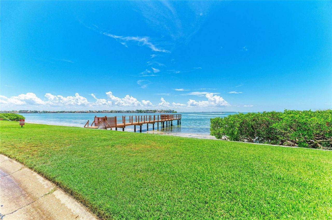 5700 Escondida Boulevard S, Unit 506, Saint Petersburg, FL 33715 Photo