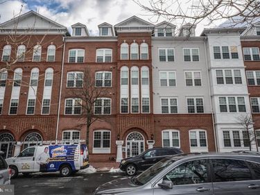 4950 BRENMAN PARK DRIVE , Unit 205, ALEXANDRIA, VA 22304
