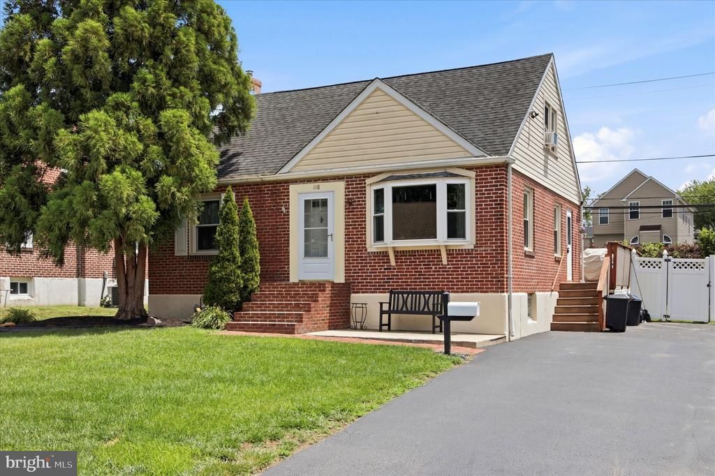118 9TH AVENUE , FOLSOM, PA 19033