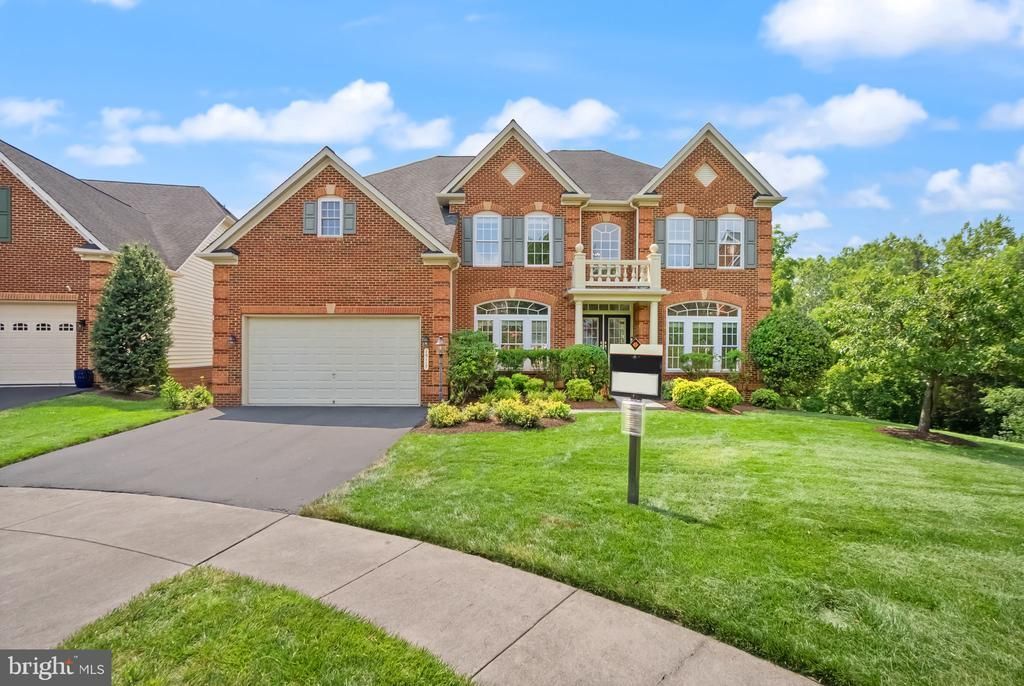 19117 Chartered Creek Place, Leesburg, VA 20176 Main Photo