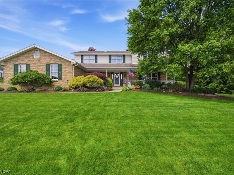 6915 Harbor Drive NW, Canton, OH 44718 Photo 2