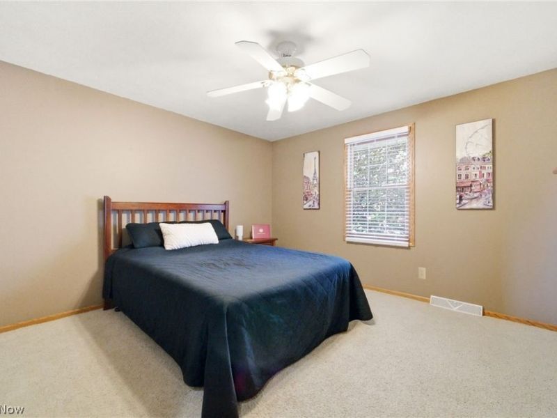 6915 Harbor Drive NW, Canton, OH 44718 Photo 38