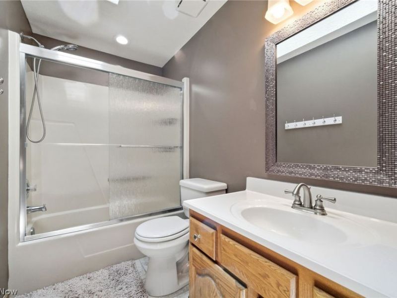 6915 Harbor Drive NW, Canton, OH 44718 Photo 41