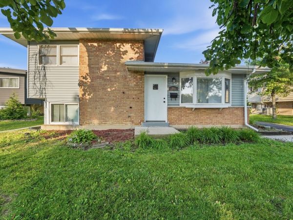 106 Well Street , Park Forest, IL 60466