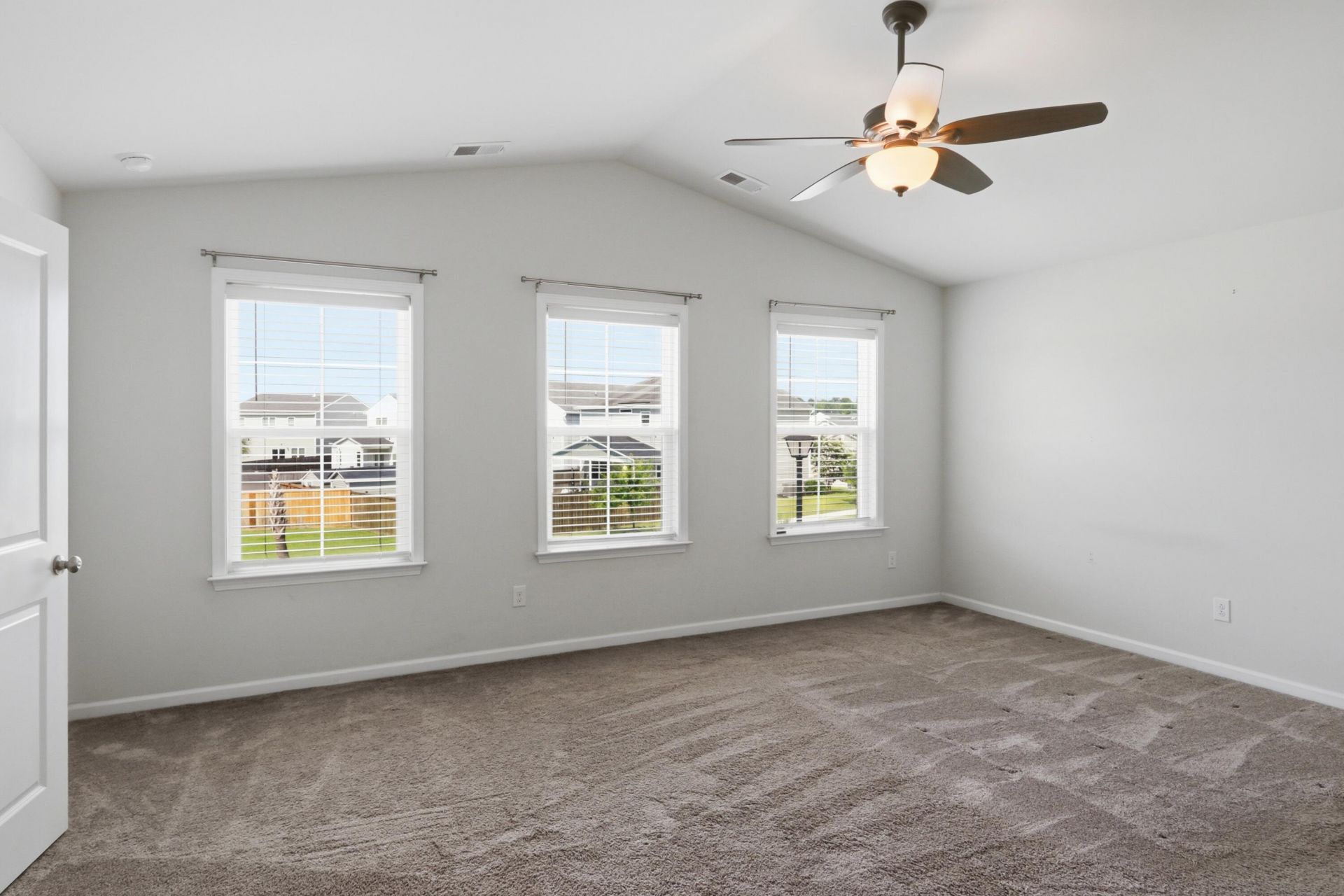 165 Clydesdale Circle Photo 21