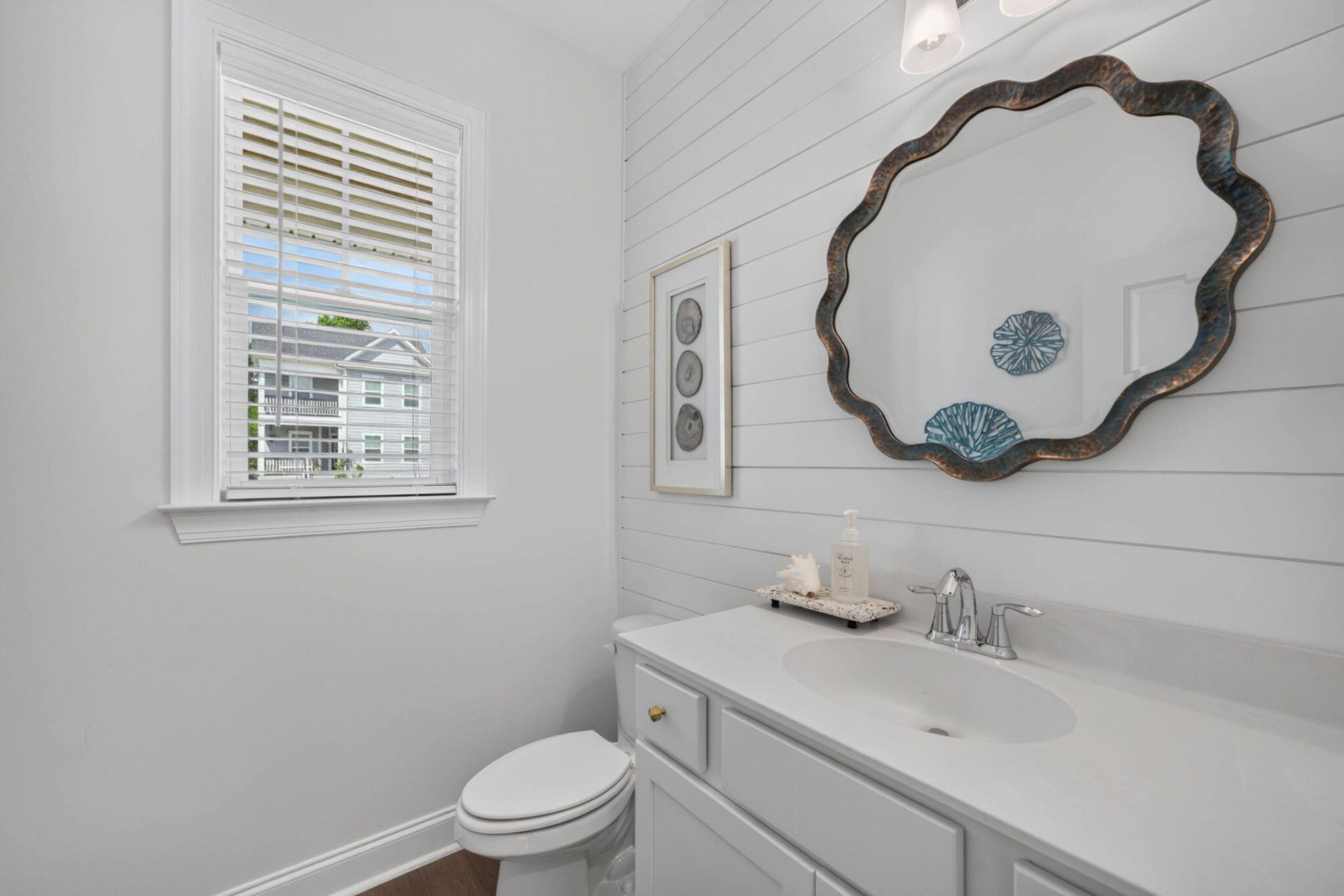 409 Topsail Court Photo 12