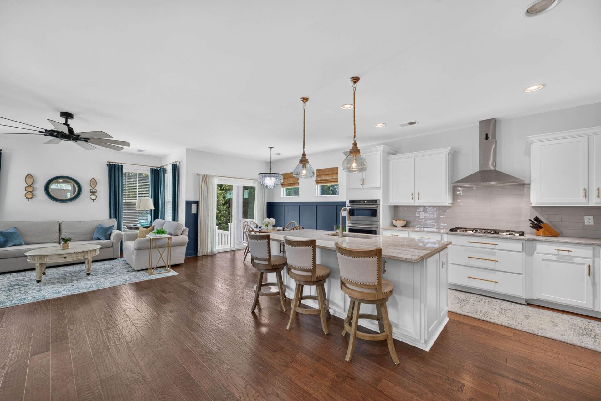 409 Topsail Court Photo 14