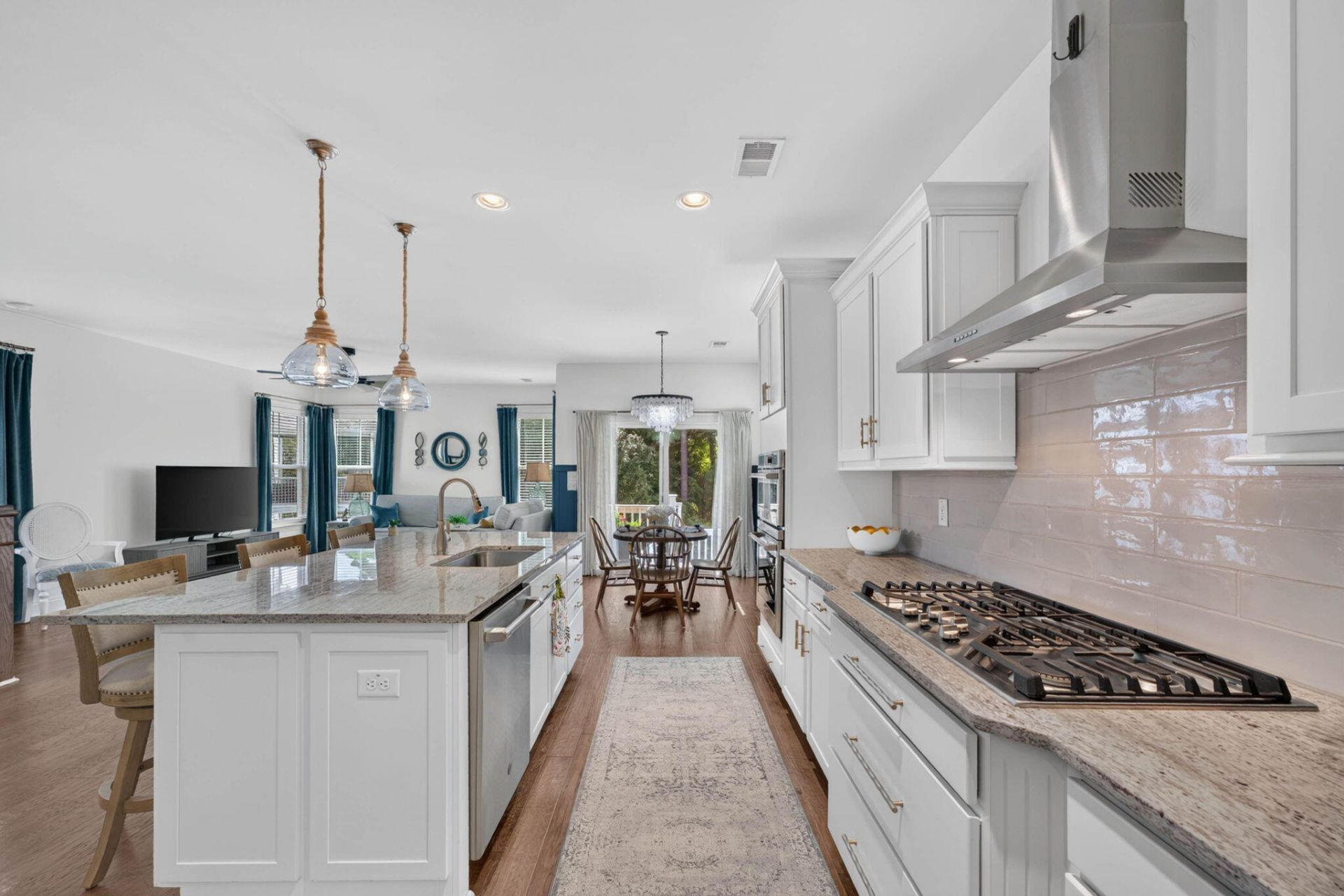 409 Topsail Court Photo 24