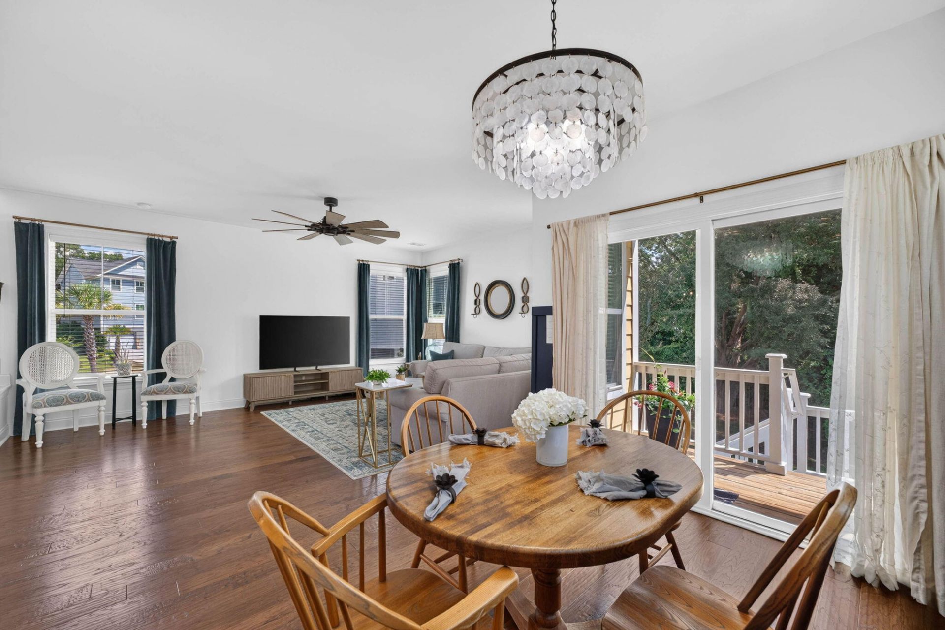 409 Topsail Court Photo 32