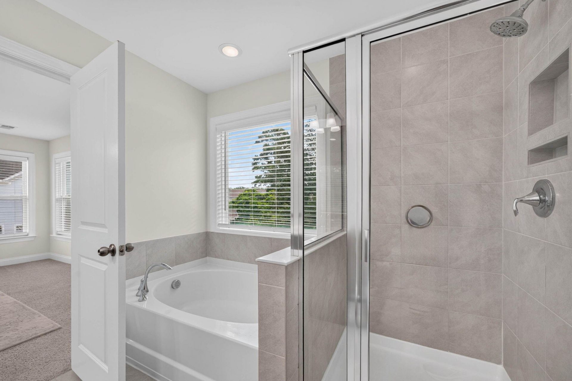 409 Topsail Court Photo 52