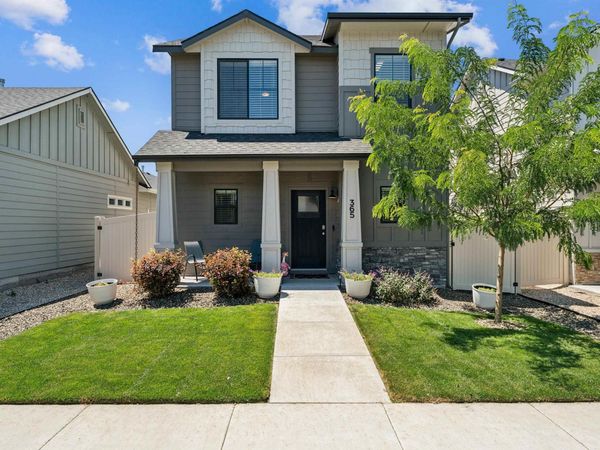 365 S Calf Creek Ave, Meridian, ID 83642