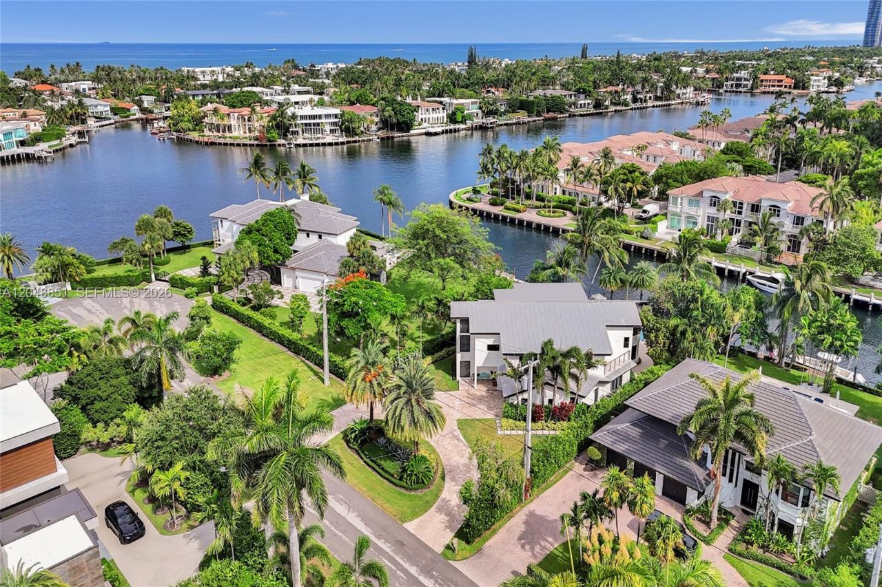 113 Holiday Dr, Hallandale Beach, FL 33009 Photo