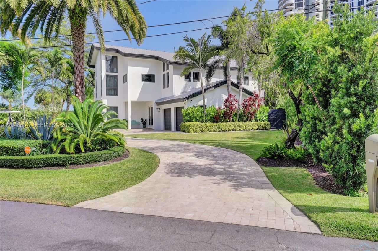 113 Holiday Dr, Hallandale Beach, FL 33009 Photo