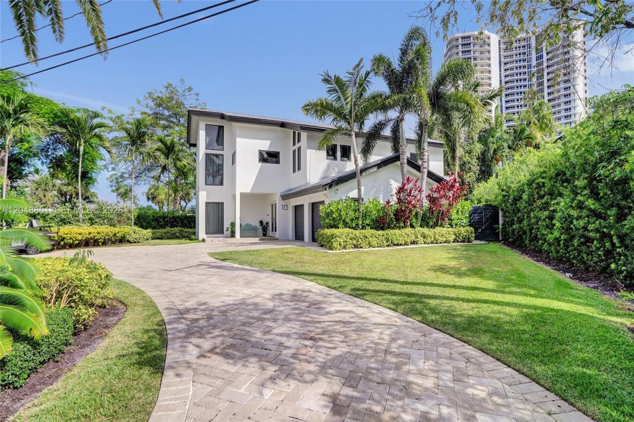 113 Holiday Dr, Hallandale Beach, FL 33009 Photo