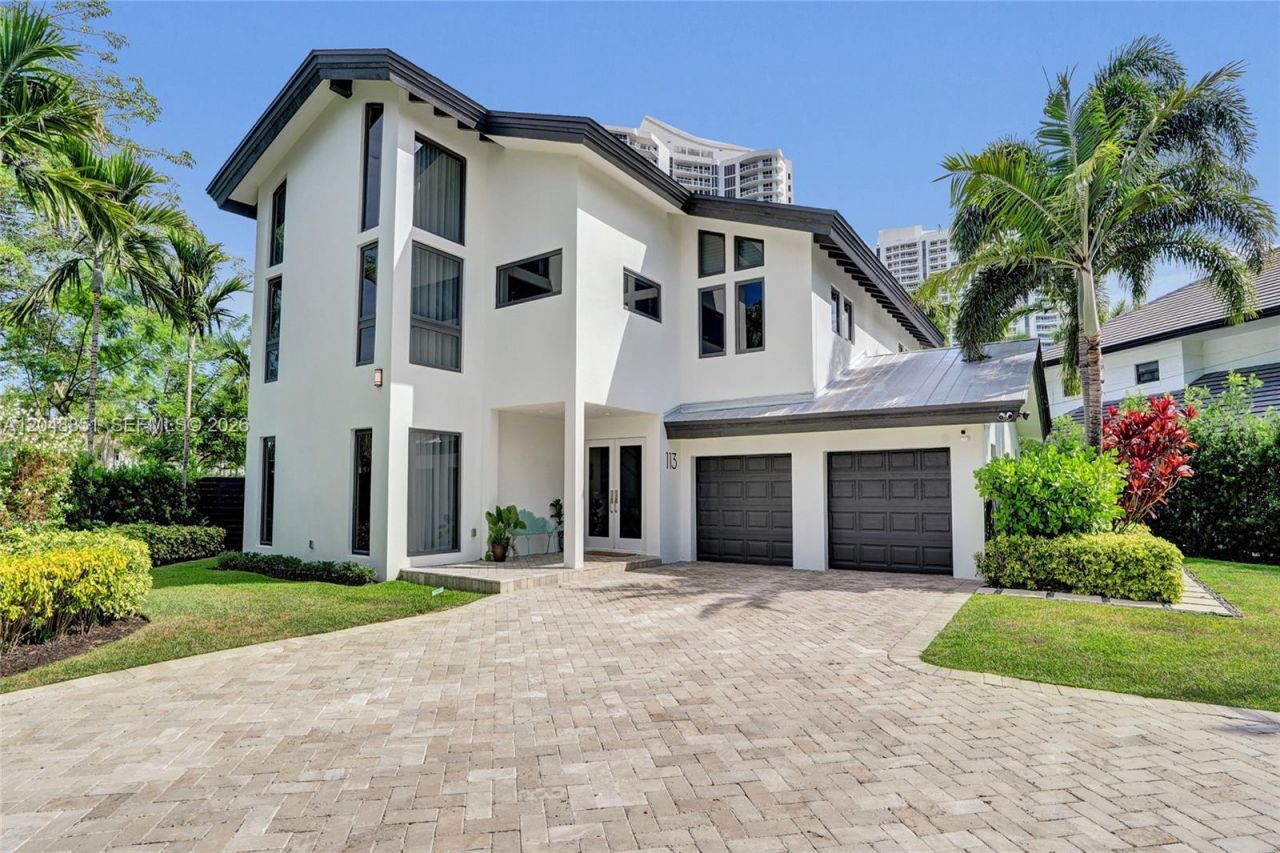 113 Holiday Dr, Hallandale Beach, FL 33009 Photo