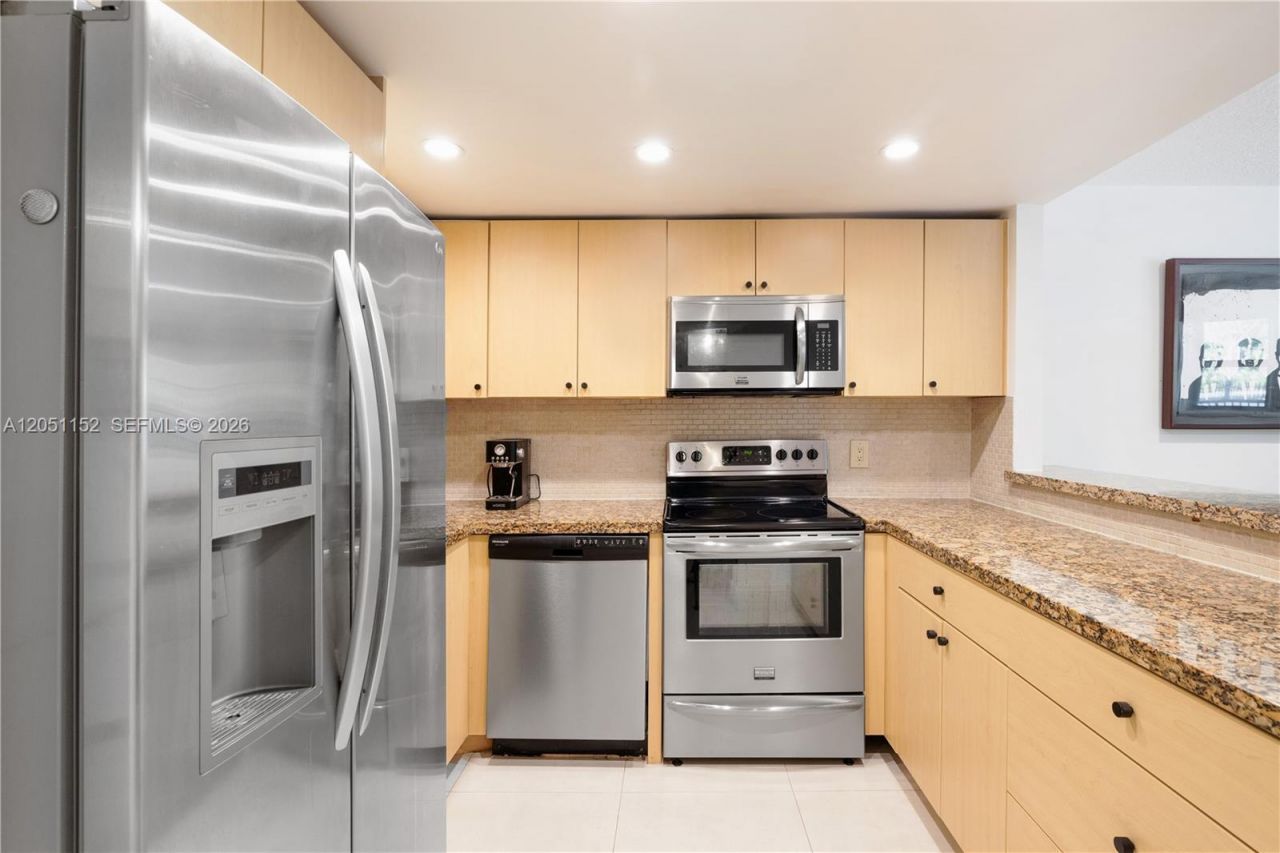 338 Majorca Ave, Unit 103, Coral Gables, FL 33134 Photo