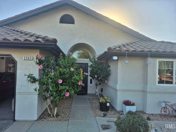 2505 Nora Way, Arvin, CA 93203
