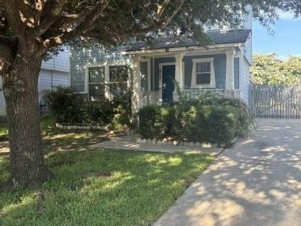 2216 Bluffstone DR, Round Rock, TX 78665