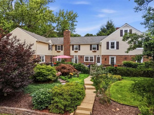 836 Old Thorn Run Road, Coraopolis, PA 15108