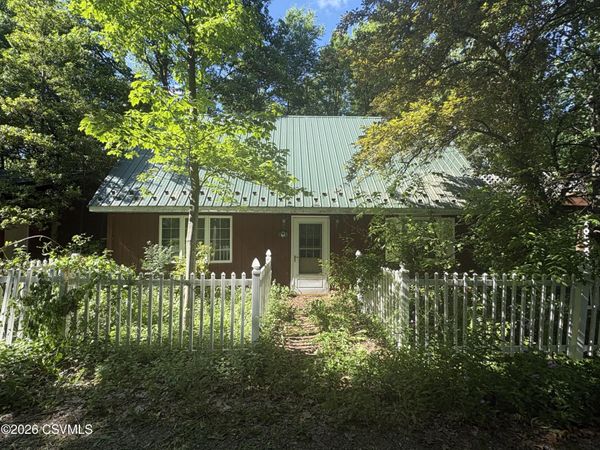 380 TOO STEEP Road, Watsontown, PA 17777