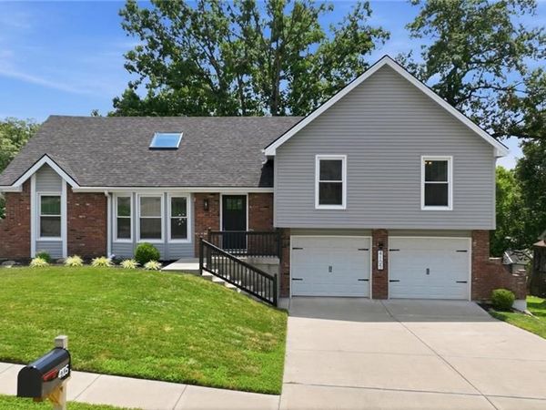 4105 NW 74th Street, Kansas City, MO 64151