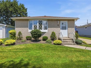 72 E Cherbourg Drive, Buffalo, NY 14227