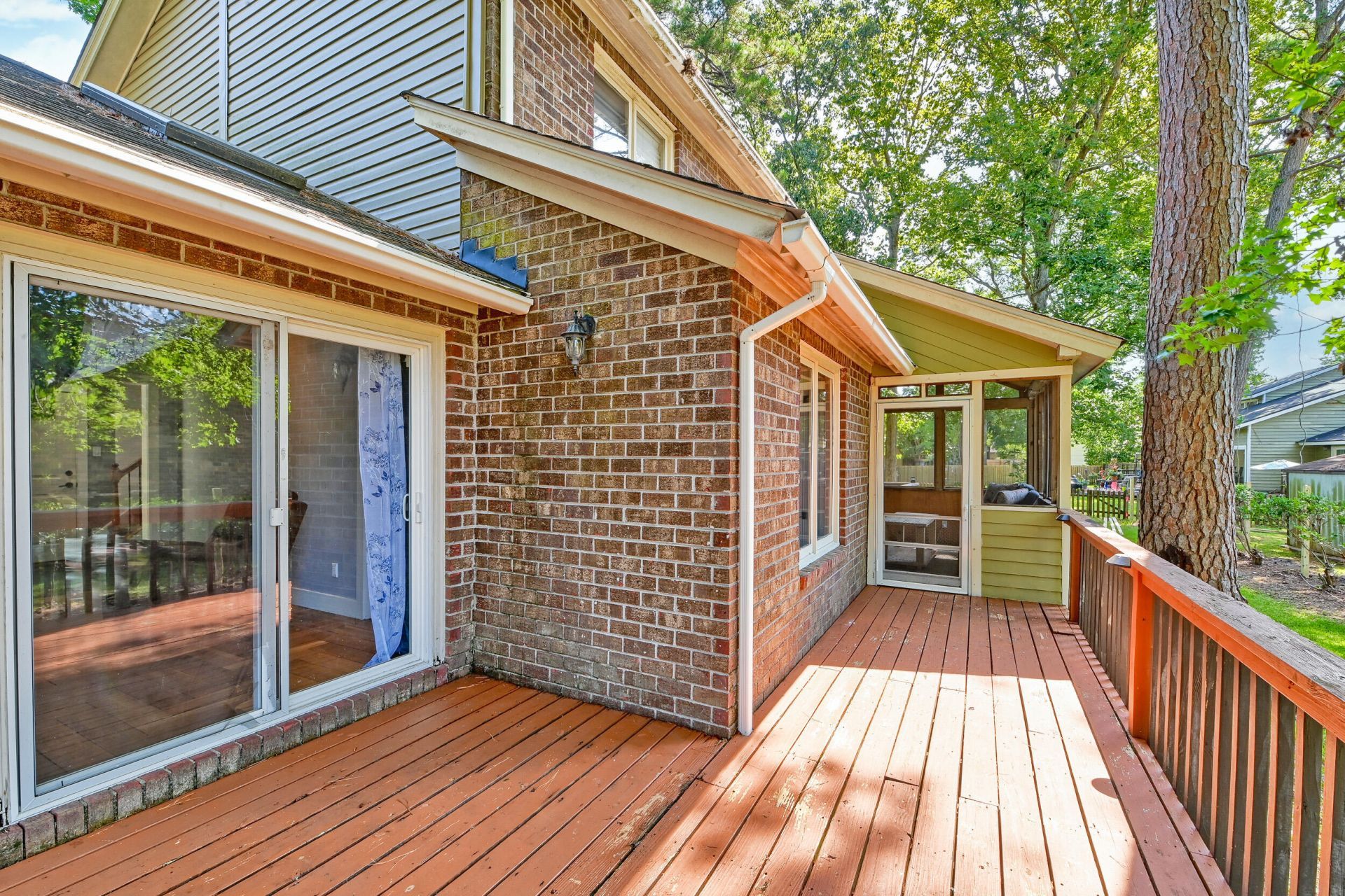 106 Laurels Curve Photo 36