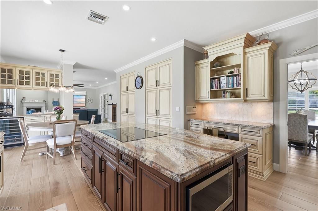 308 Wentworth Ct , Naples, FL 34104 Photo
