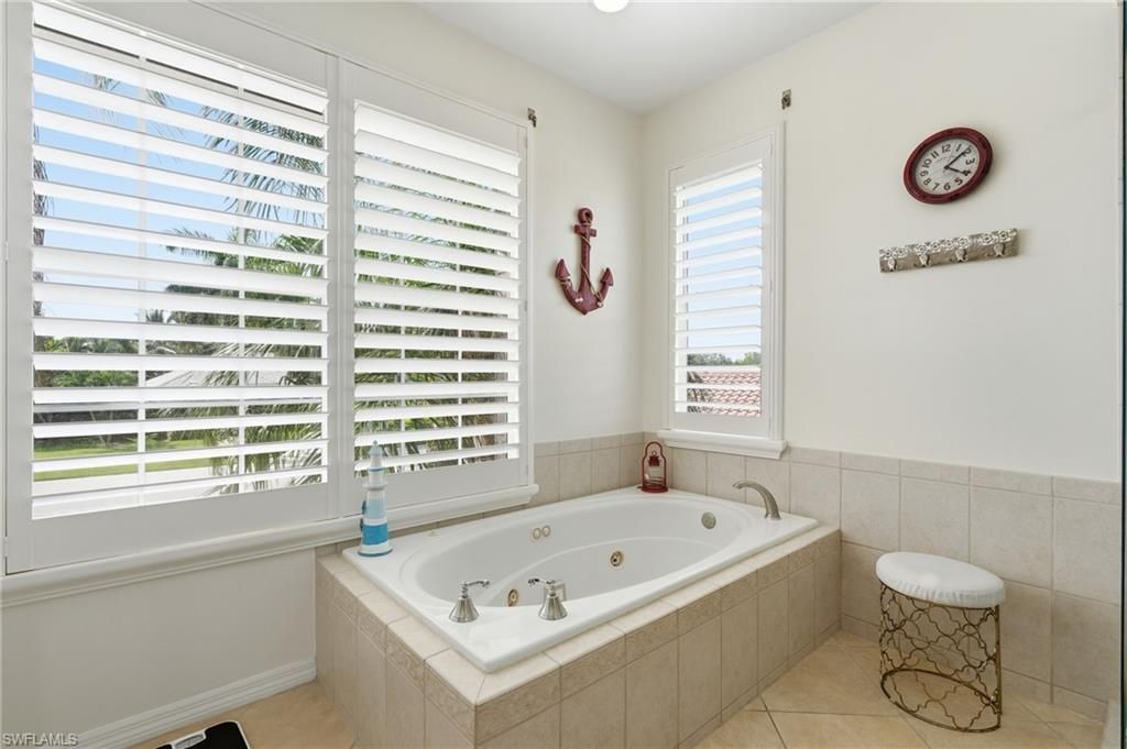 308 Wentworth Ct , Naples, FL 34104 Photo