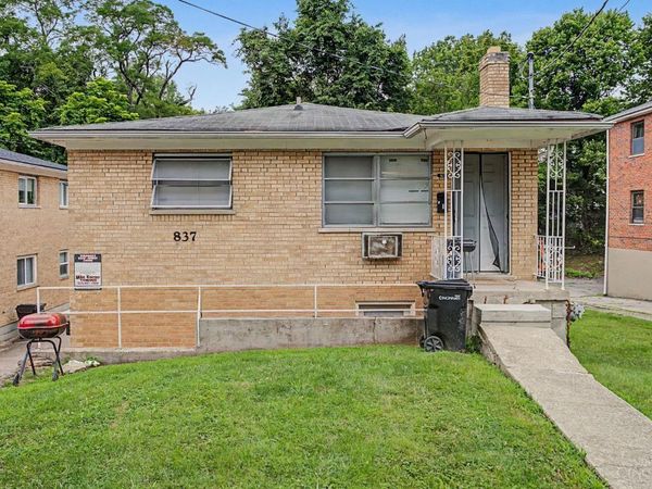 837 Seton Avenue, Cincinnati, OH 45205