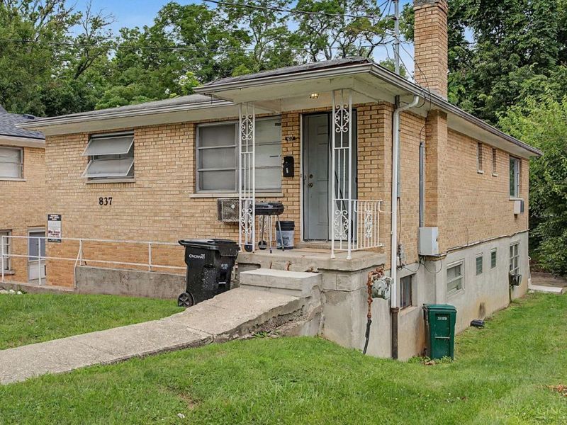 837 Seton Avenue, Cincinnati, OH 45205 Photo 3